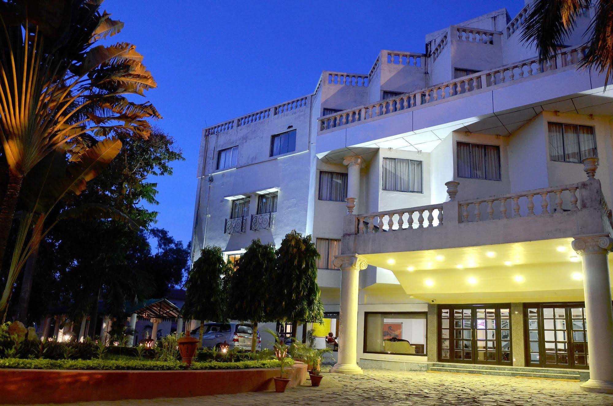 Regenta Camellia Resort And Spa Bolpur Exterior foto